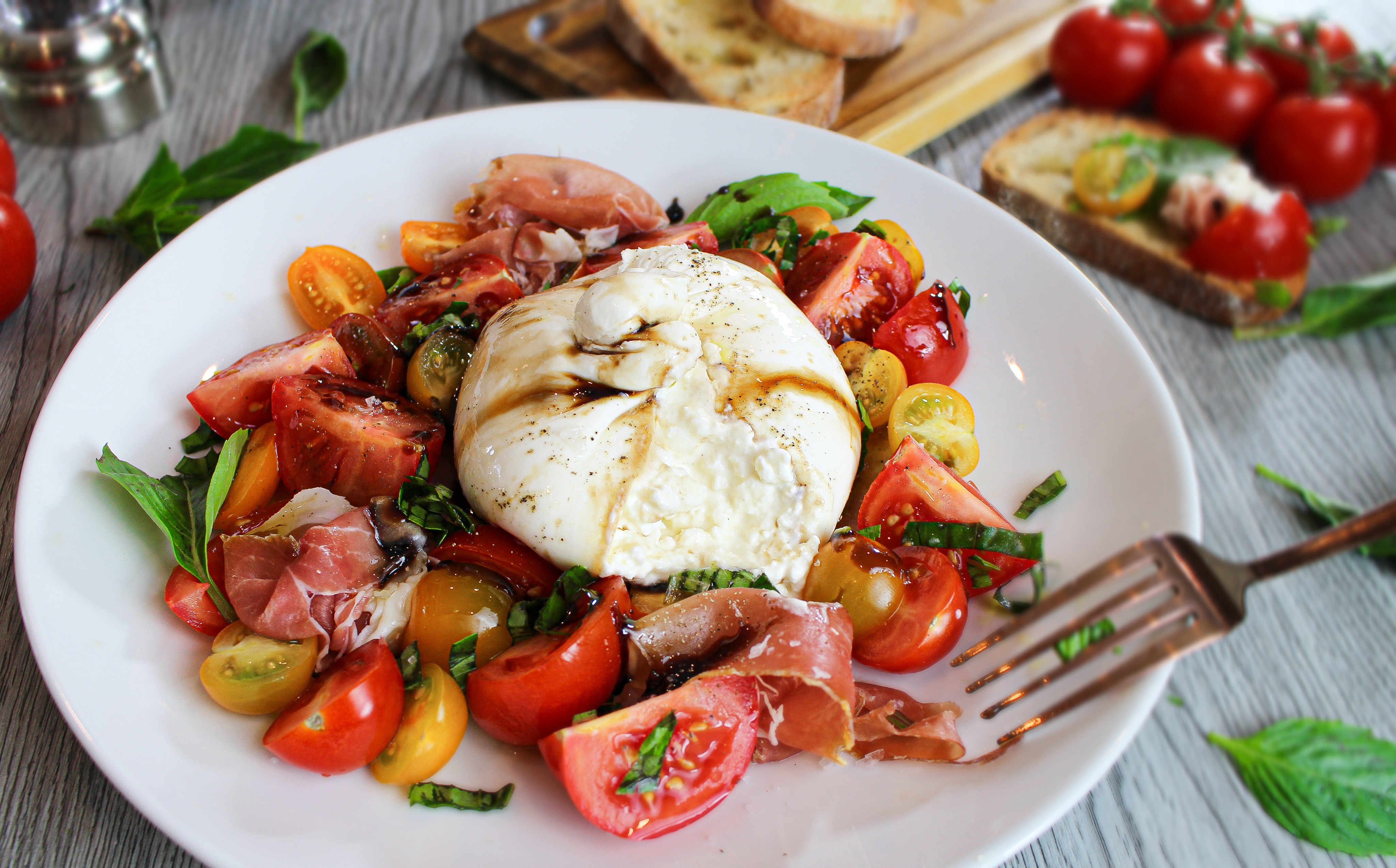 Burrata & Prosciutto